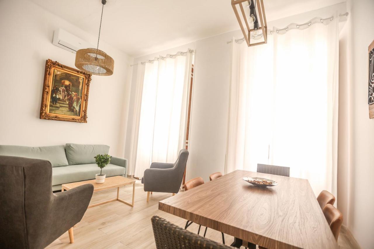 Apartamentos Catedral มาลากา ภายนอก รูปภาพ