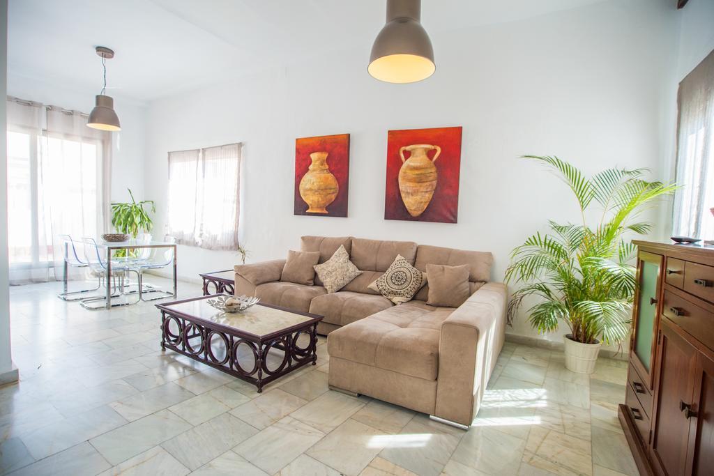 Apartamentos Catedral มาลากา ภายนอก รูปภาพ