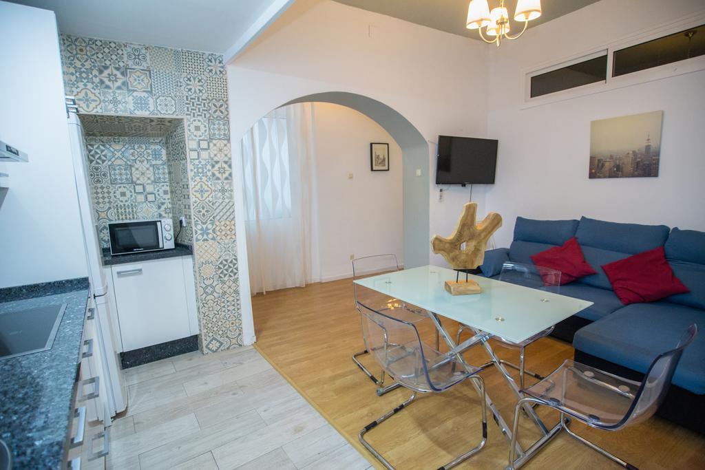 Apartamentos Catedral มาลากา ภายนอก รูปภาพ