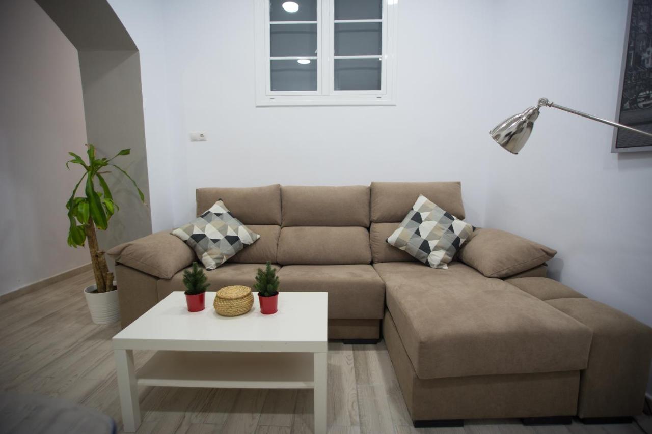 Apartamentos Catedral มาลากา ภายนอก รูปภาพ